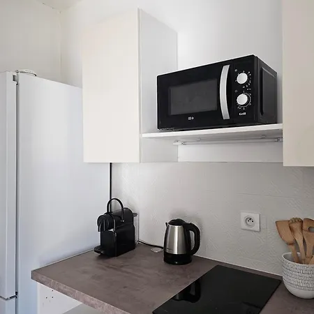Appartement Studio Calme A 100m Des Plages *
